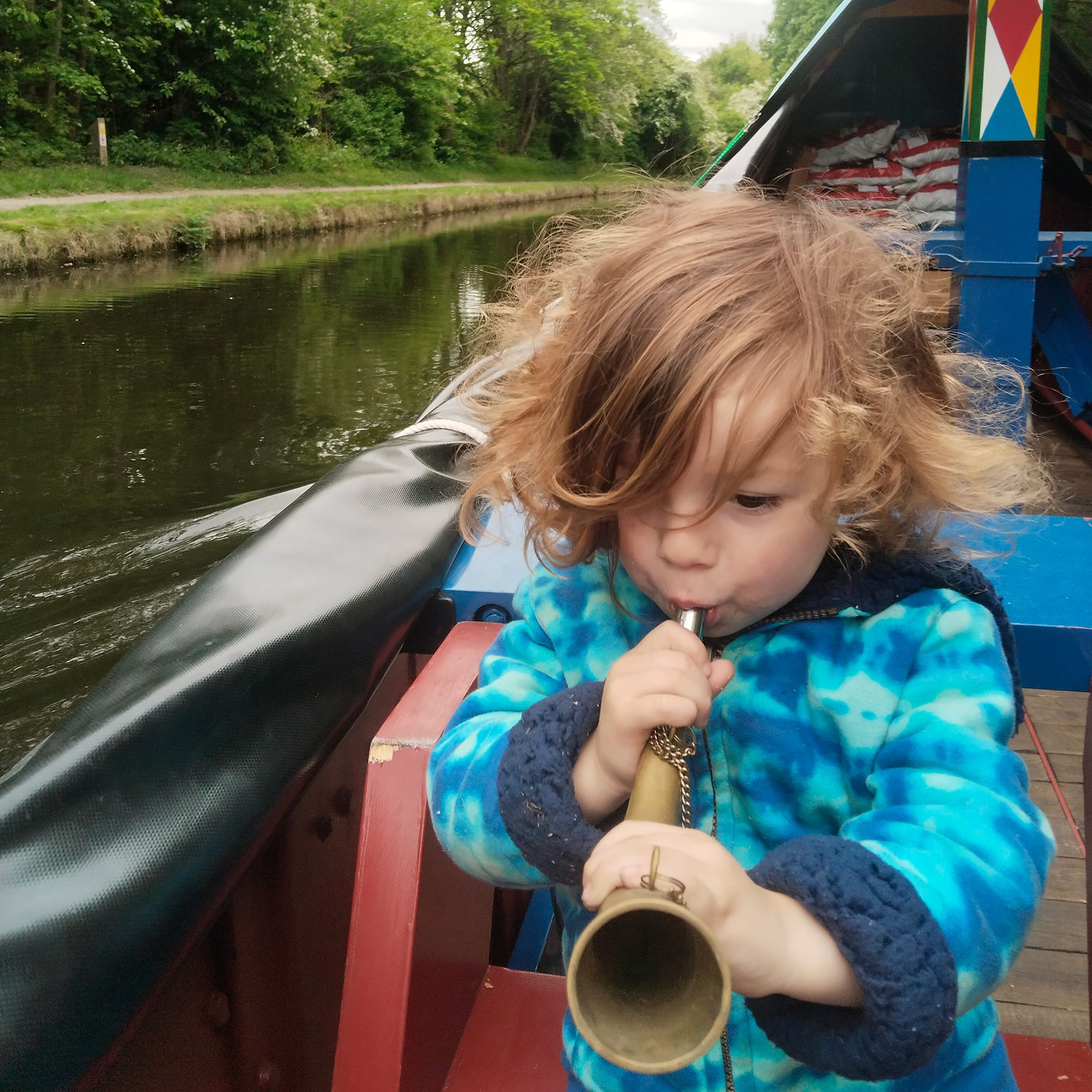 Blowing the barge horn