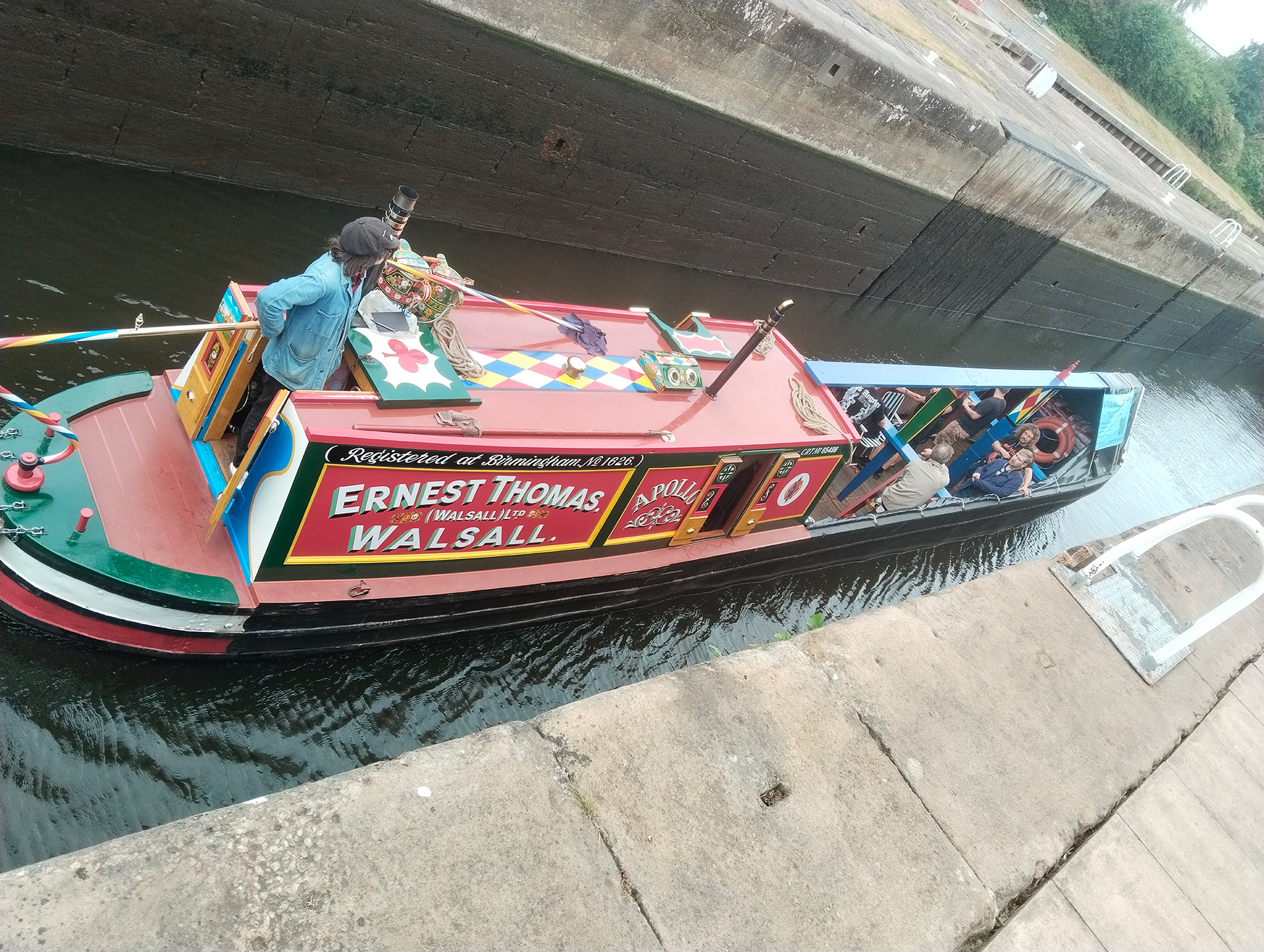 Alternative days out in Leeds by Yorkshire Boating